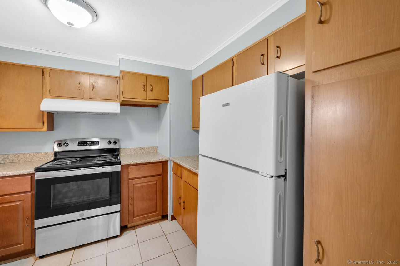 28 Center Street, Windsor Locks, Connecticut image 19