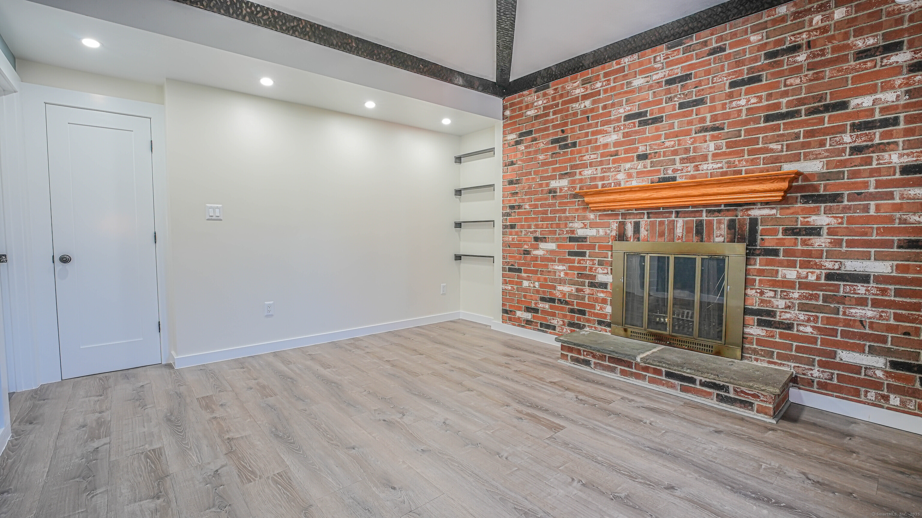 20 Polk Avenue, Waterbury, Connecticut image 15