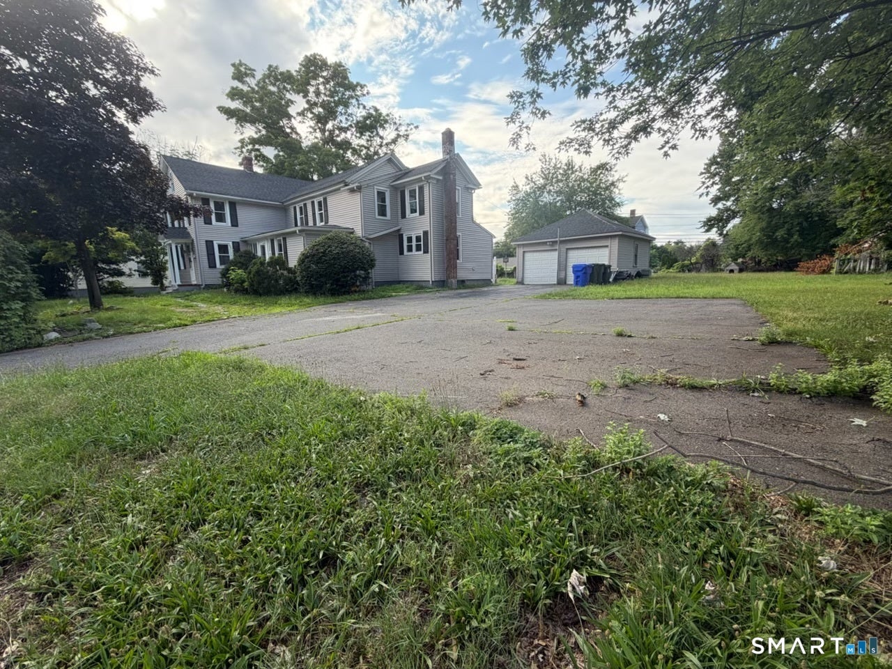 800 Burnside Avenue