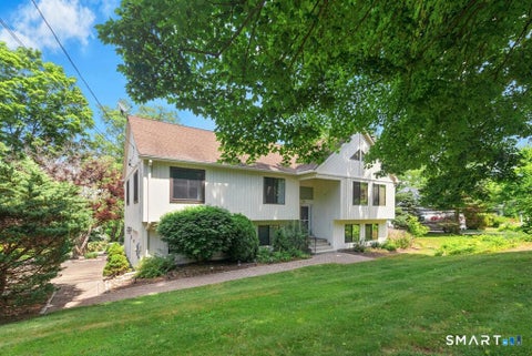 Homes For Sale - 30 Boulevard<br/> Newtown, CT 06470