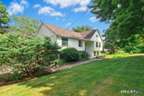Photo of 30 Boulevard, Newtown, CT 06470 (MLS # 24175089)