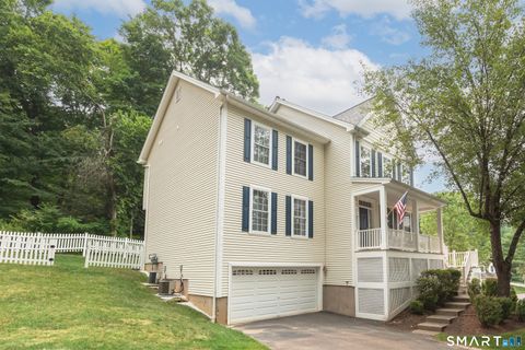 Photo of 8 Minuteman Circle #8, Southbury, CT 06488 (MLS # 24193893)