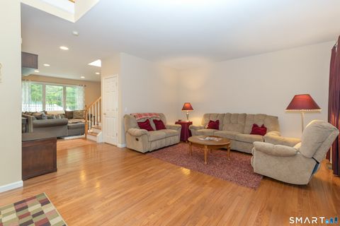 Tiny photo for 8 Minuteman Circle #8, Southbury, CT 06488 (MLS # 24193893)