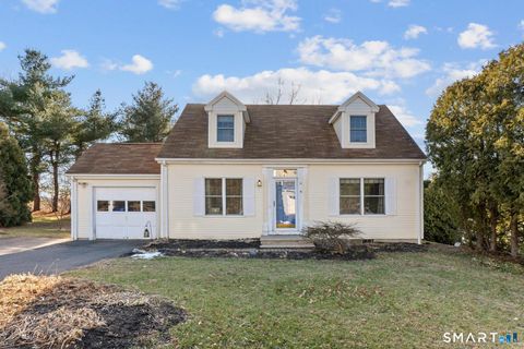 Photo of 16 Foxglove Lane #16, South Windsor, CT 06074 (MLS # 24144499)