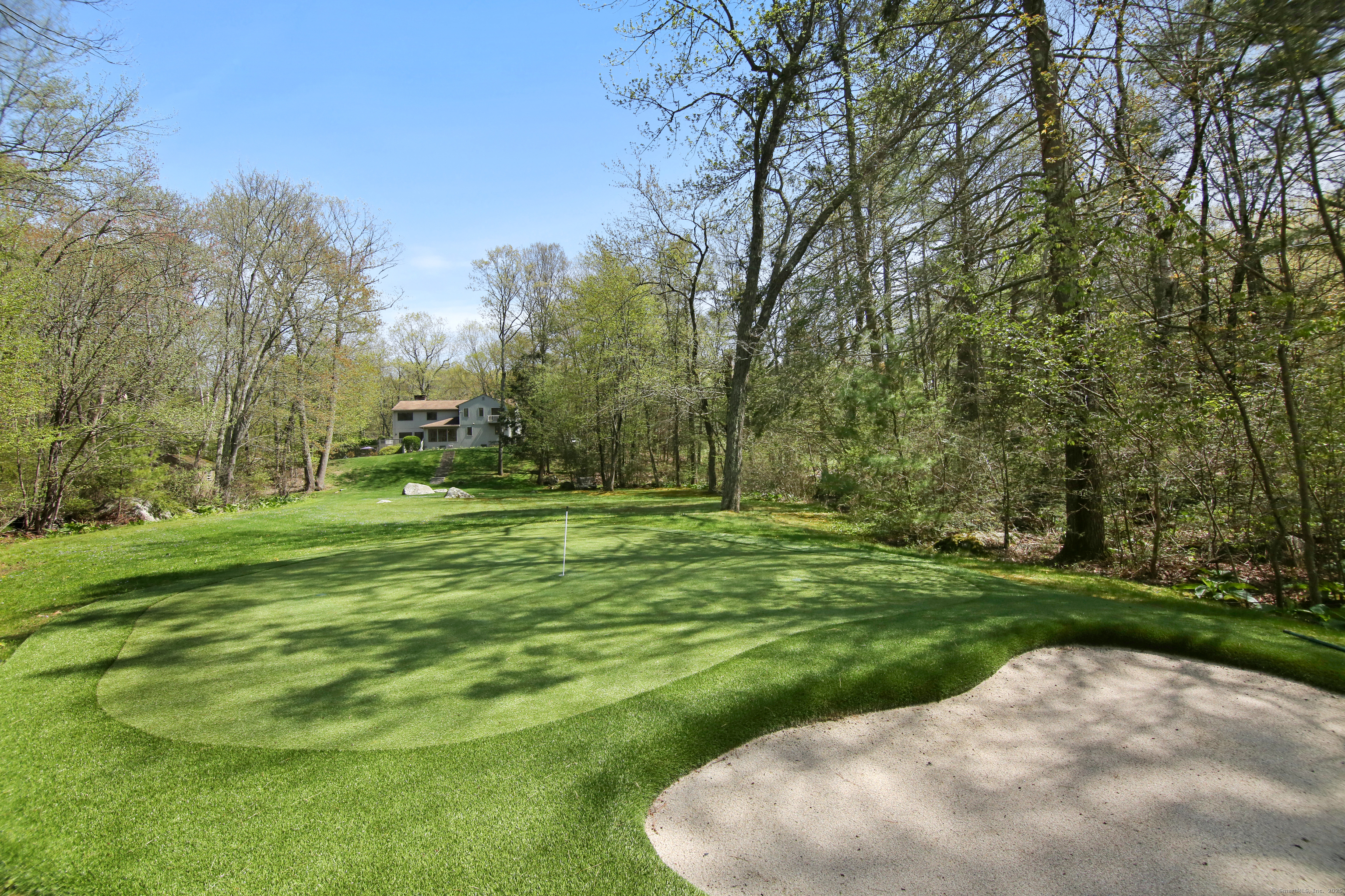 Harwinton, Connecticut 06791, United States, 4 Bedrooms Bedrooms, ,4 BathroomsBathrooms,Residential,Active,127530