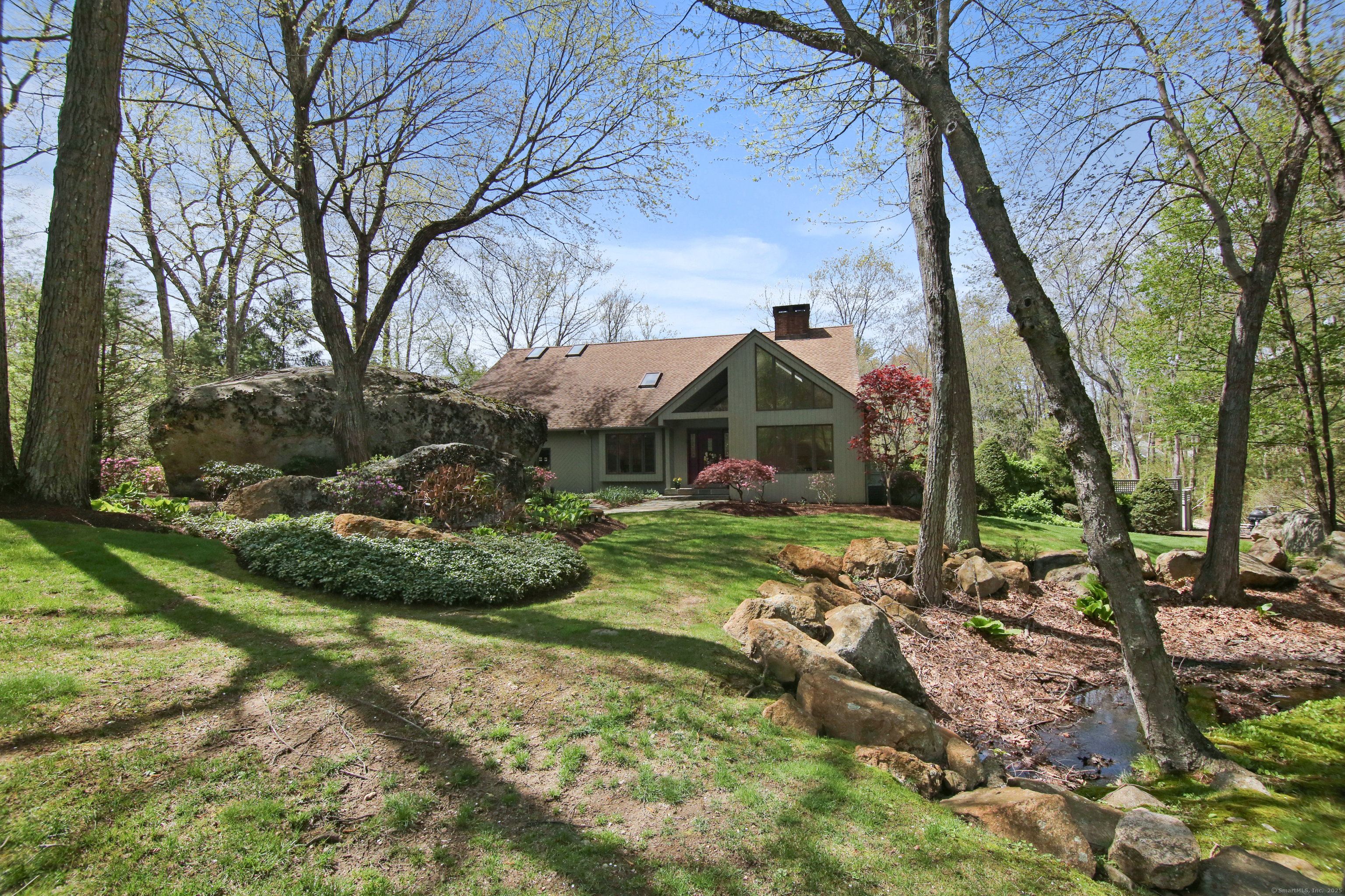 Harwinton, Connecticut 06791, United States, 4 Bedrooms Bedrooms, ,4 BathroomsBathrooms,Residential,Active,127530