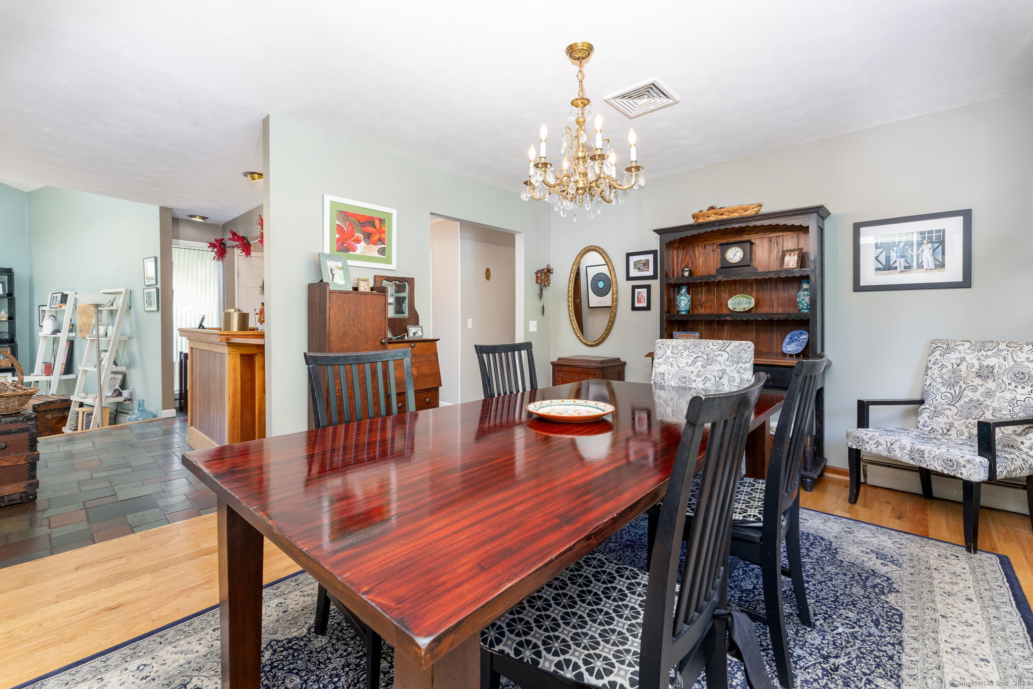 Norwich, Connecticut 06360, United States, 4 Bedrooms Bedrooms, ,3 BathroomsBathrooms,Residential,Active,218305