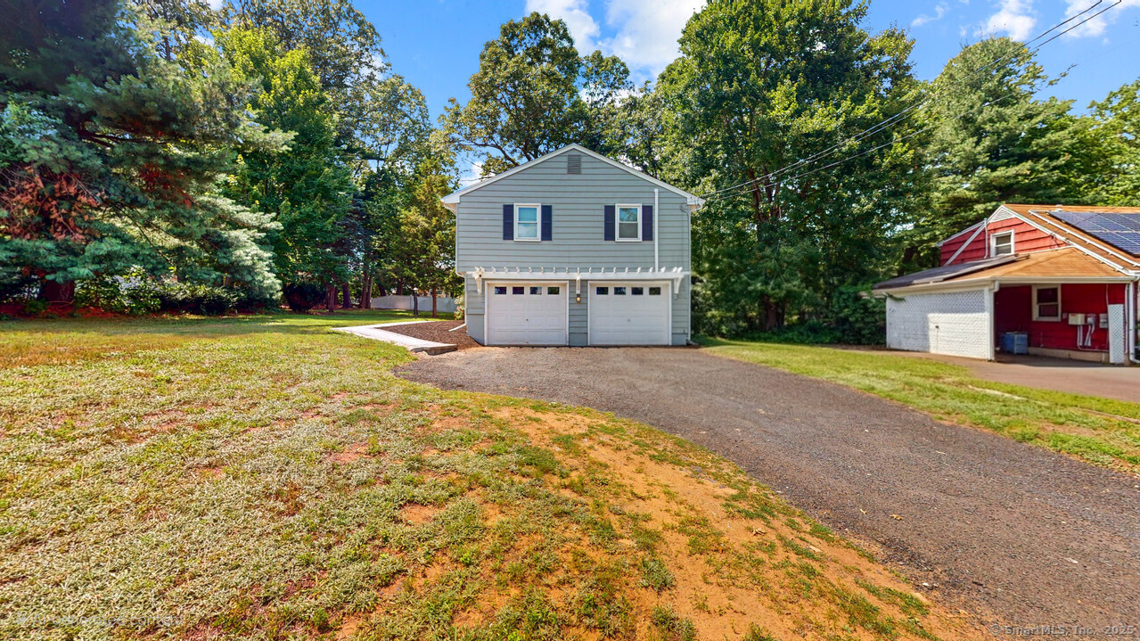 63 Pond Road
