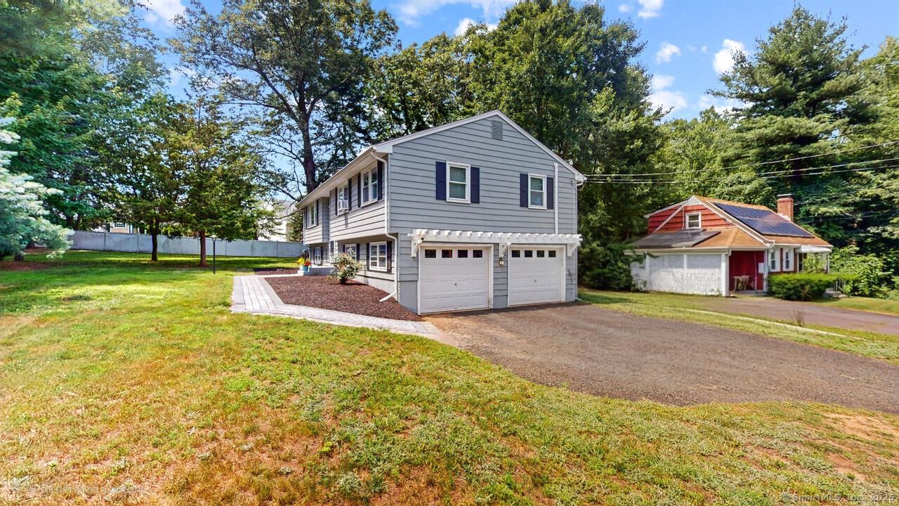 63 Pond Road