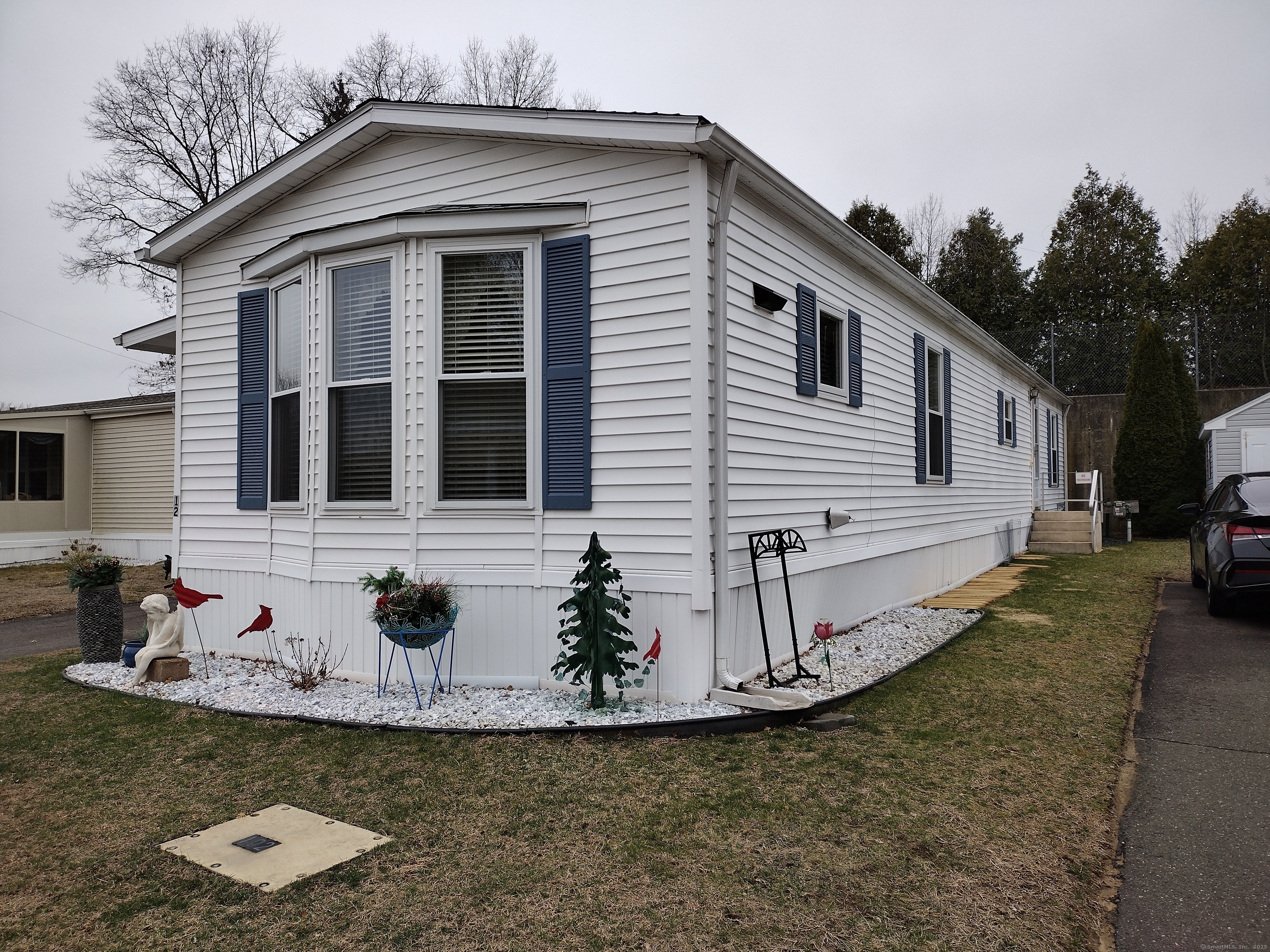 12 Mohegan Drive, East Hartford, Connecticut image 25