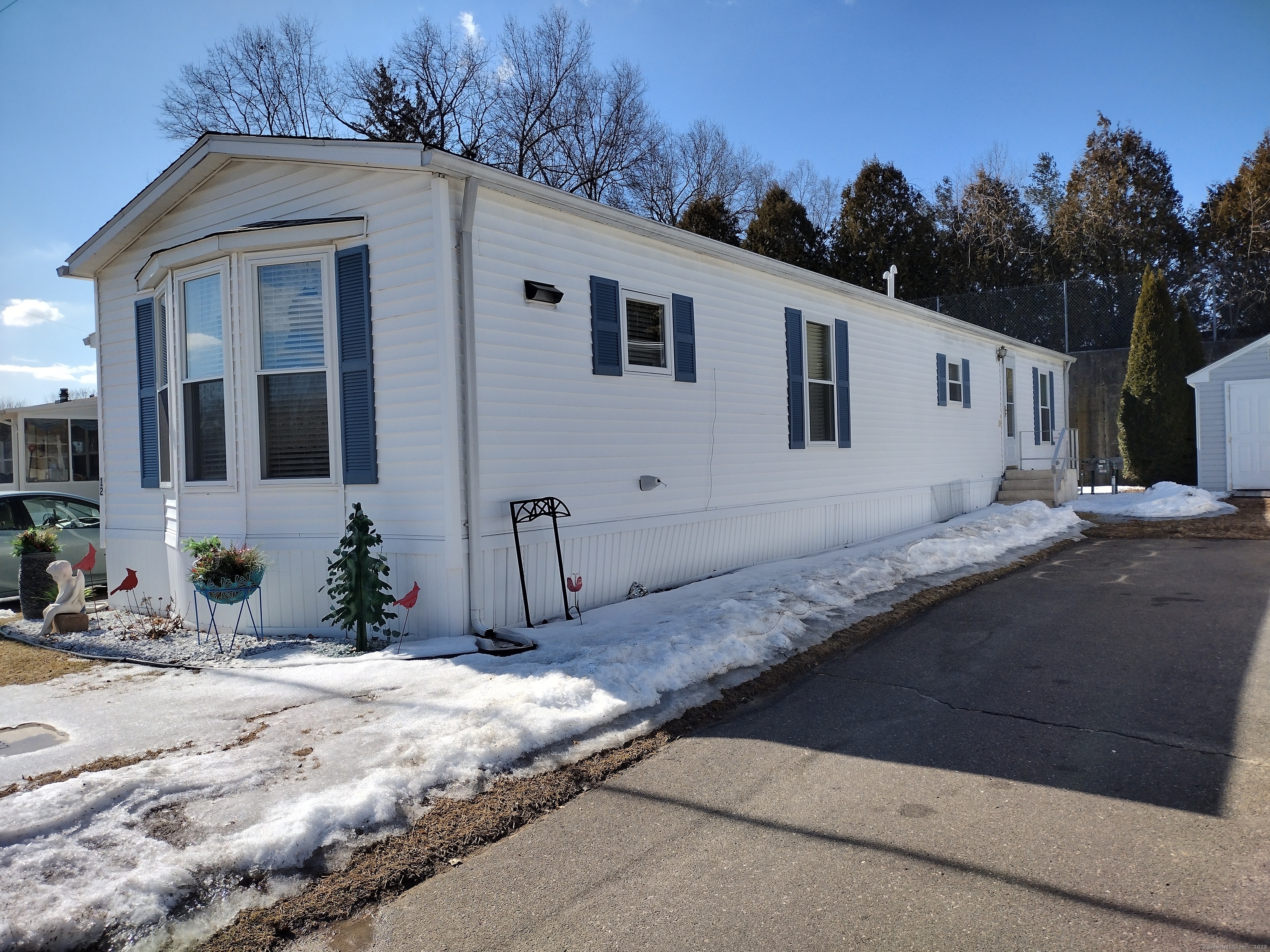 12 Mohegan Drive, East Hartford, Connecticut image 25