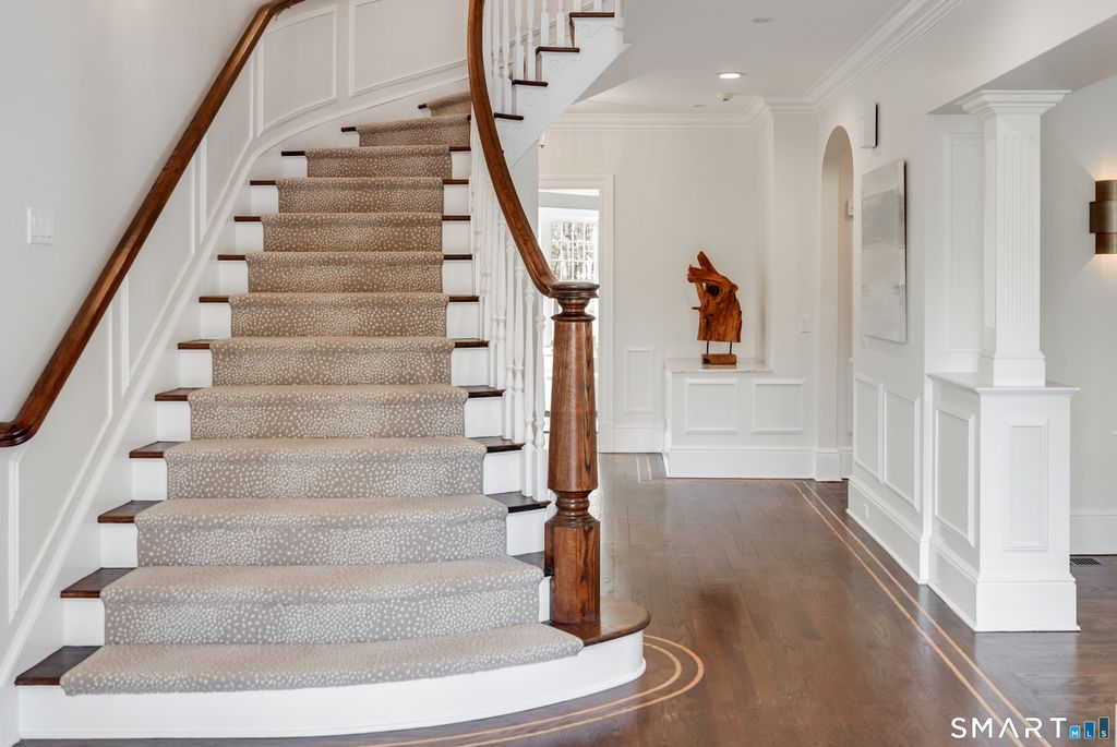 Photo of 1421 Oenoke Ridge, New Canaan, CT 06840 (MLS # 24163175)