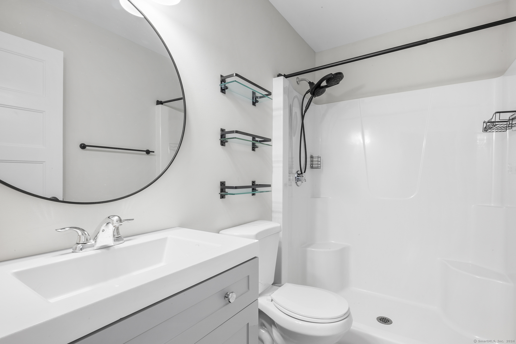 1084 E Lake Road, Montville, Connecticut image 25