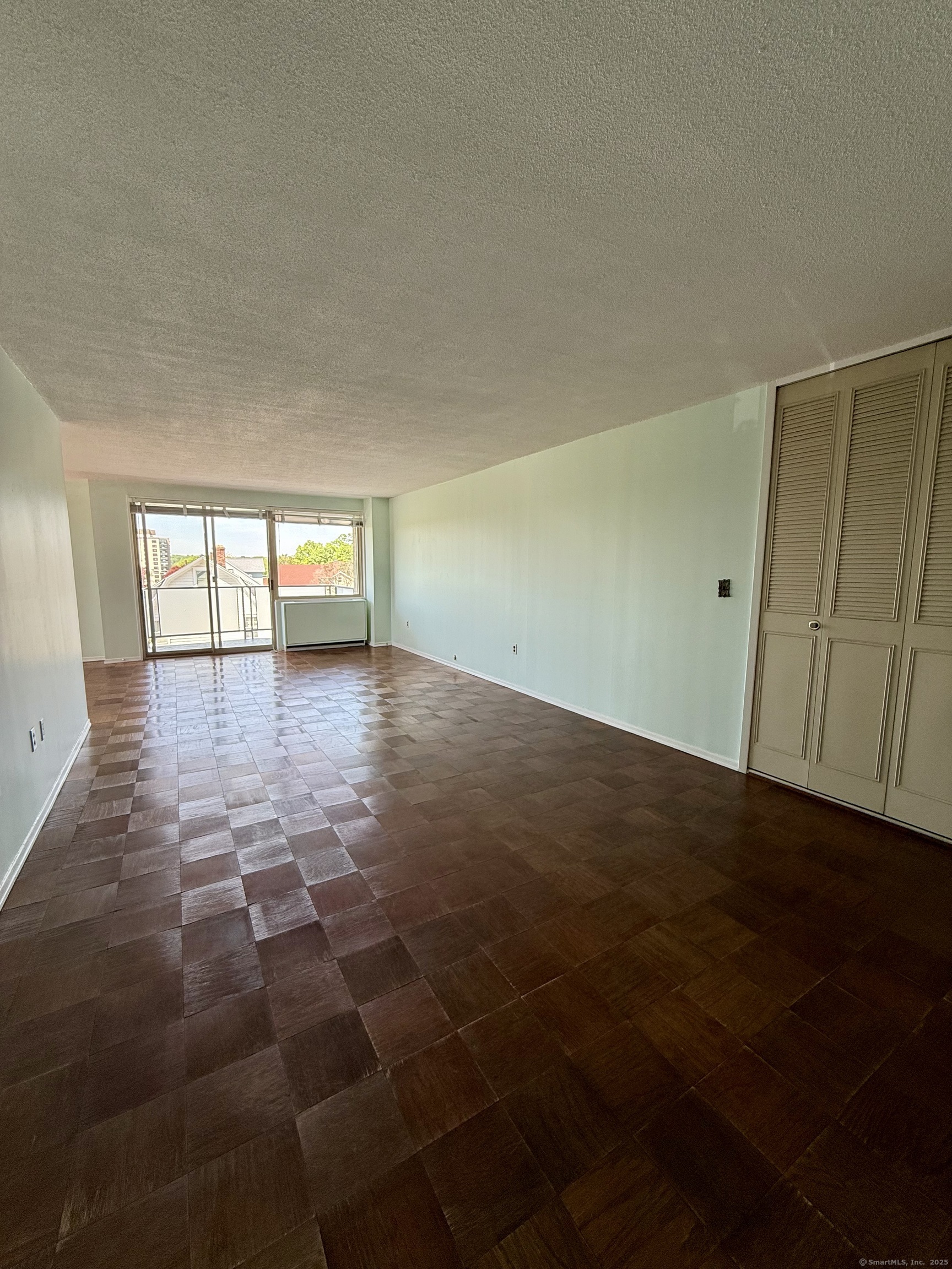 1 Strawberry Hill Court #APT 2B, Stamford, Connecticut image 4