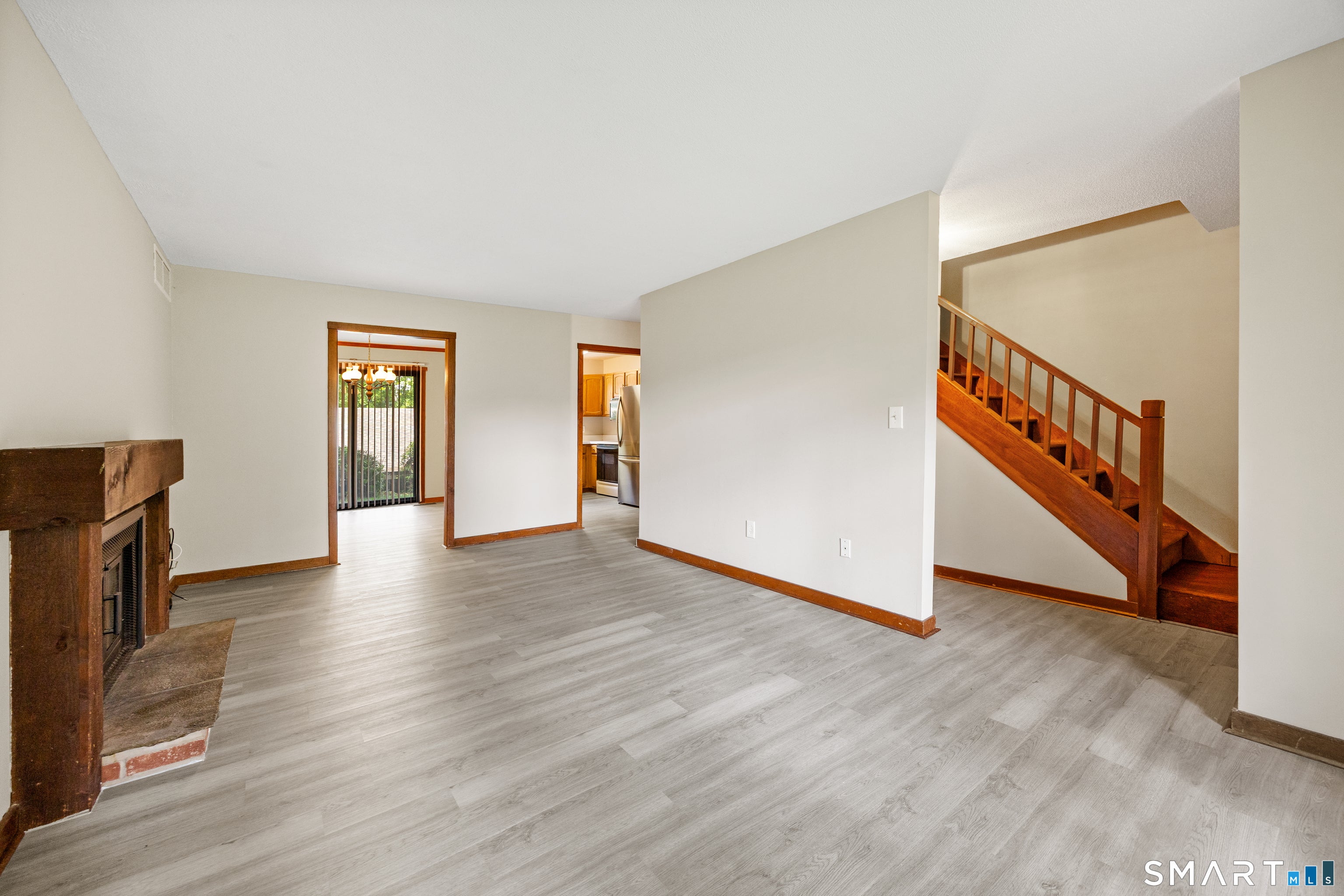 20 Village Road 20