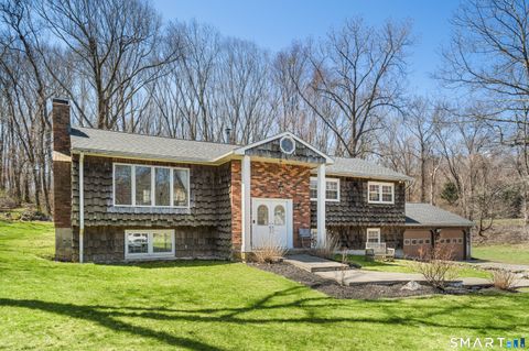 Photo of 3 Pebble Road, Newtown, CT 06470 (MLS # 24167187)