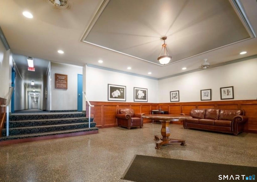 Photo of 39 Glenbrook Road #5F, Stamford, CT 06902 (MLS # 24185048)