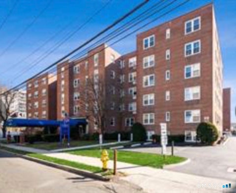 Photo of 39 Glenbrook Road #5F, Stamford, CT 06902 (MLS # 24185048)