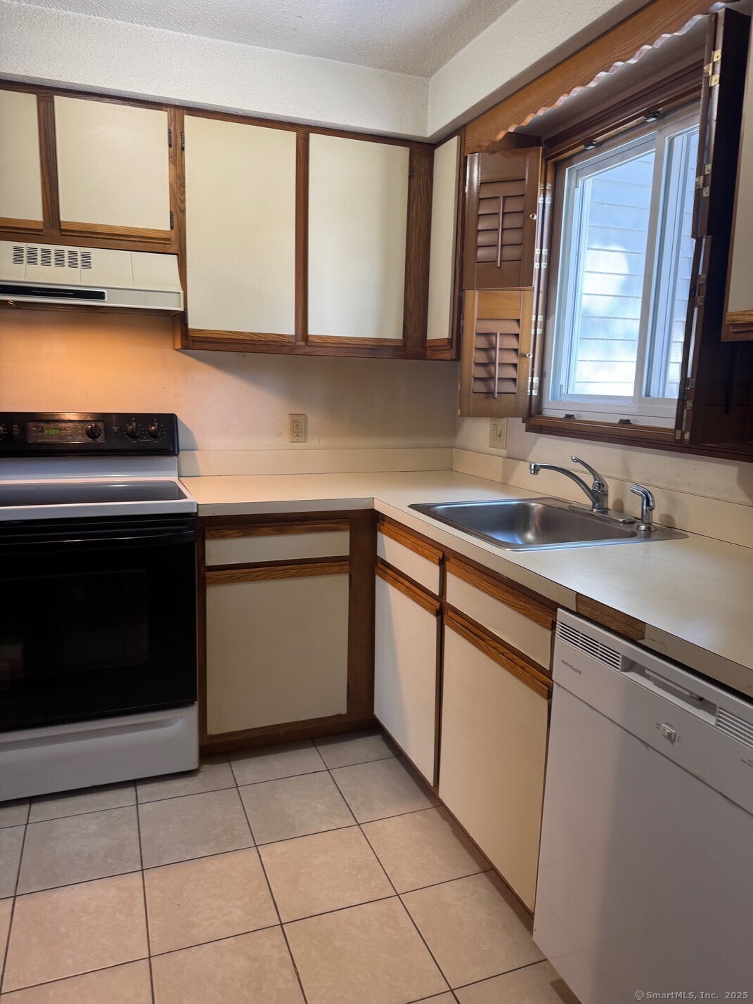 1001 Old Colony Road #APT 1-2, Meriden, Connecticut image 9