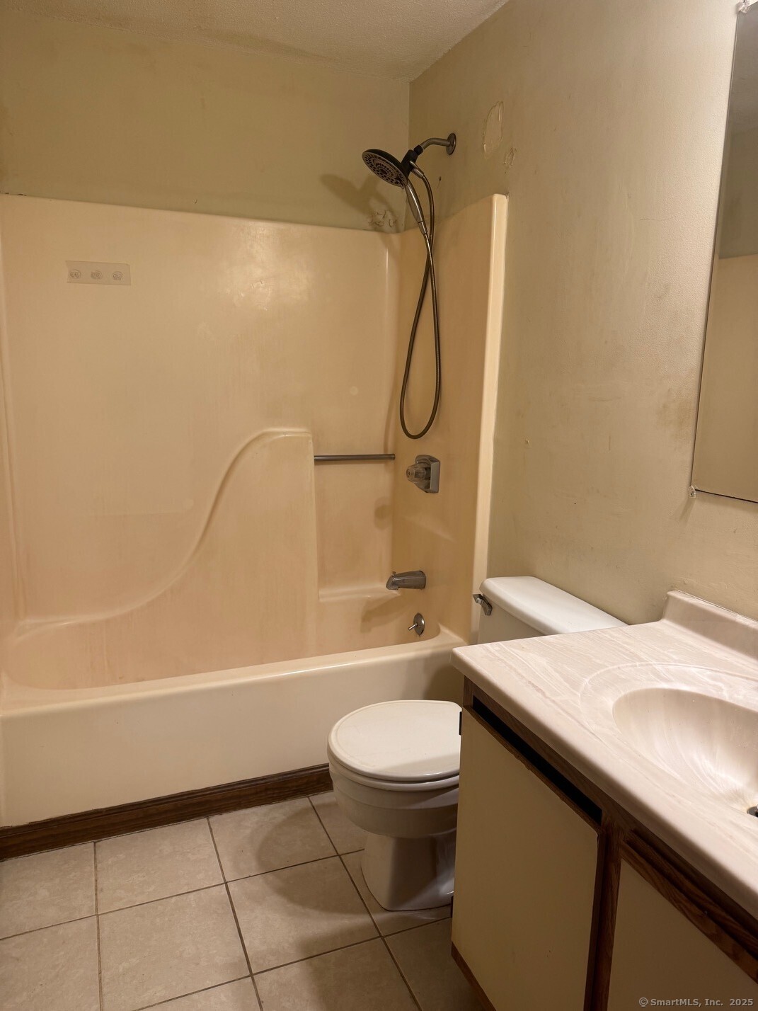 1001 Old Colony Road #APT 1-2, Meriden, Connecticut image 17