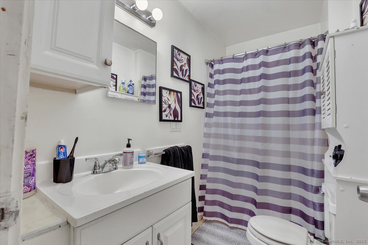 Windham, Connecticut 06226, United States, 12 Bedrooms Bedrooms, ,5 BathroomsBathrooms,Residential,Active,158945