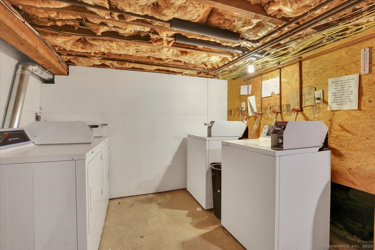 Windham, Connecticut 06226, United States, 12 Bedrooms Bedrooms, ,5 BathroomsBathrooms,Residential,Active,158945