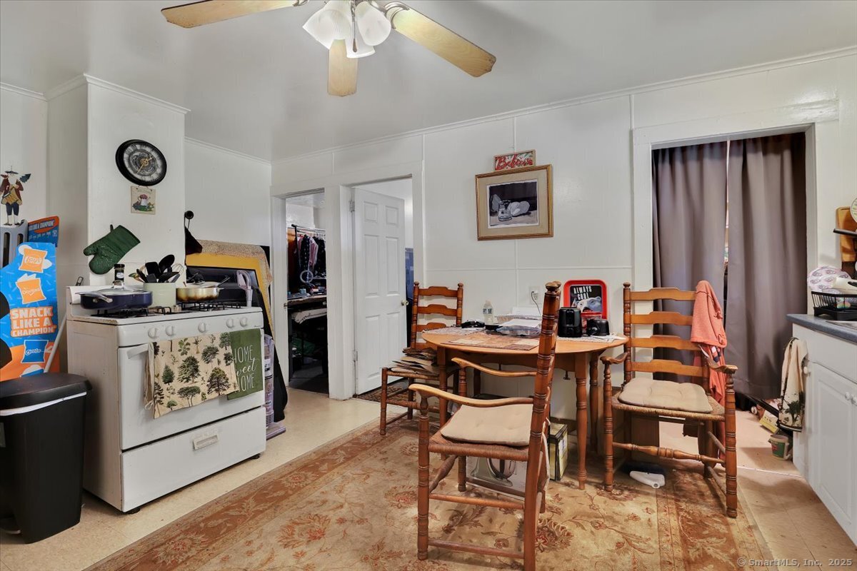 Windham, Connecticut 06226, United States, 12 Bedrooms Bedrooms, ,5 BathroomsBathrooms,Residential,Active,158945