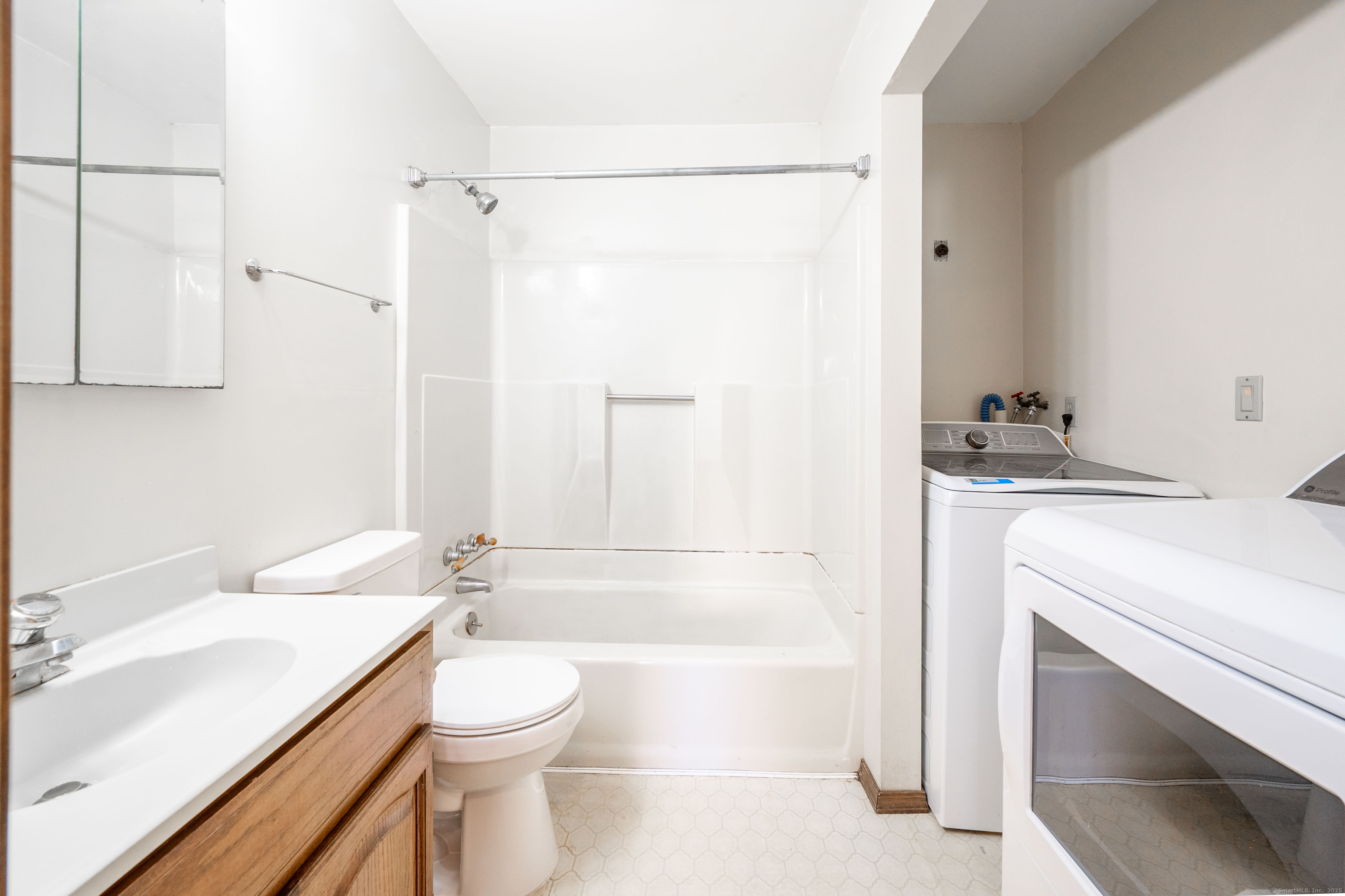 101 South Street #APT 3, Danbury, Connecticut image 9