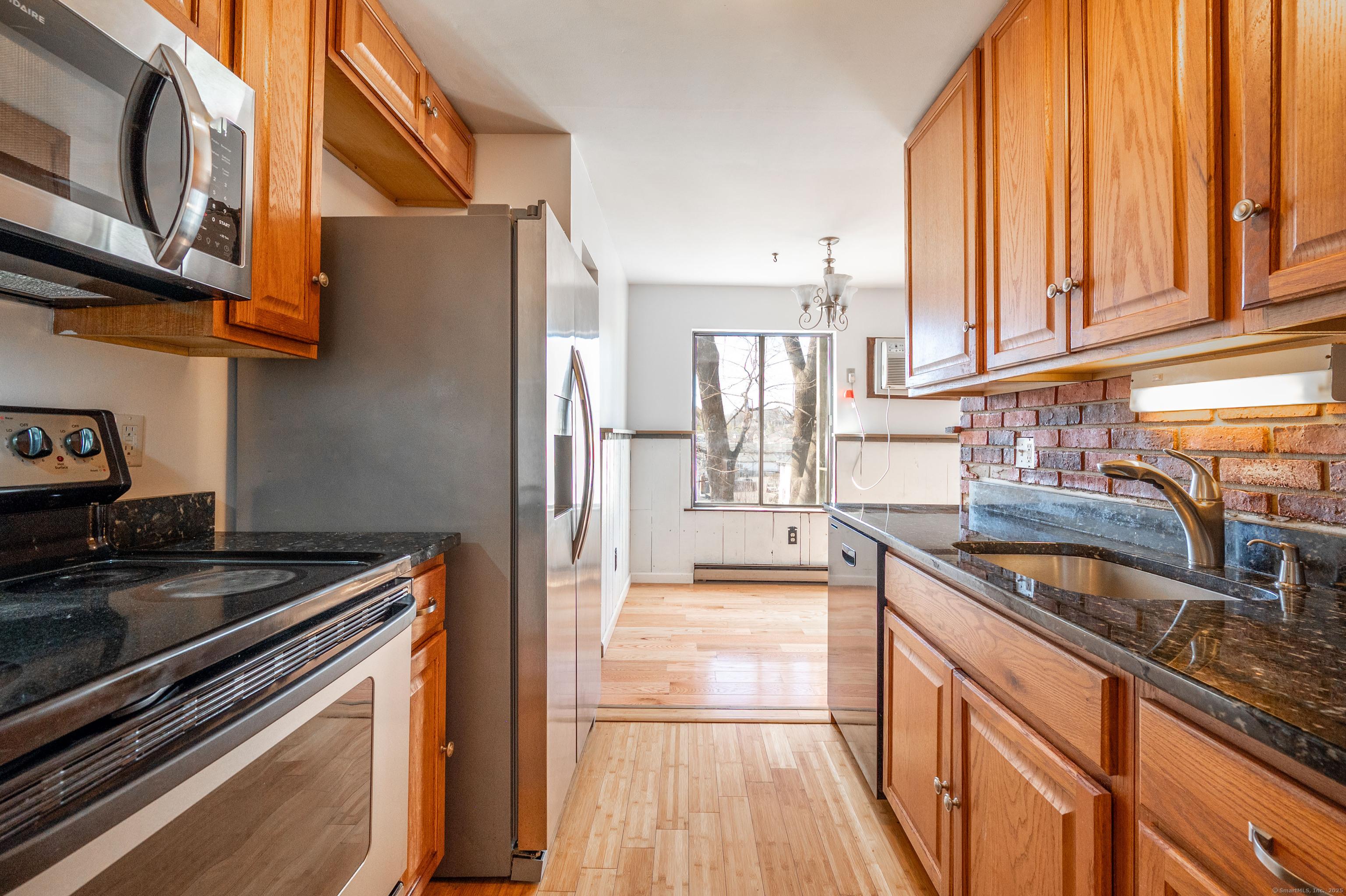 101 South Street #APT 3, Danbury, Connecticut image 5