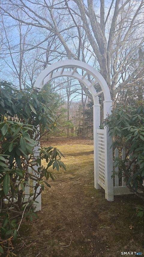 Tiny photo for 20 Apple Way, Madison, CT 06443 (MLS # 24163494)