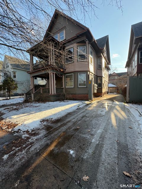 Tiny photo for 792 Elm Street #3, New Haven, CT 06511 (MLS # 24150902)