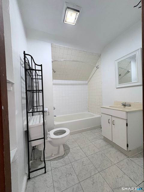 Tiny photo for 792 Elm Street #3, New Haven, CT 06511 (MLS # 24150902)