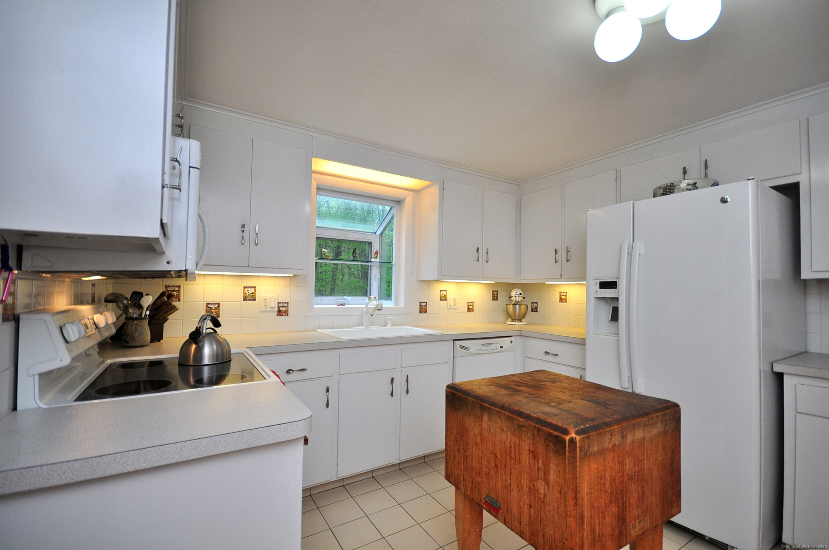 38 Northwoods Road, Farmington, Connecticut image 8