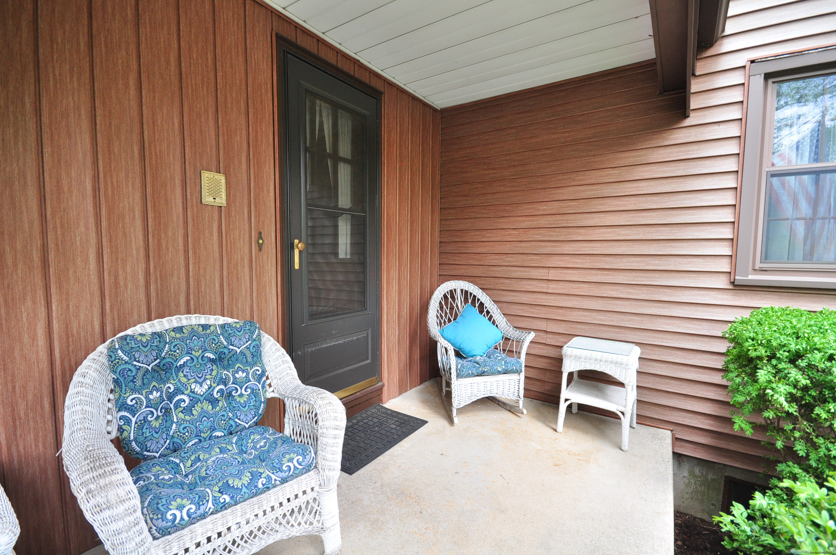38 Northwoods Road, Farmington, Connecticut image 2