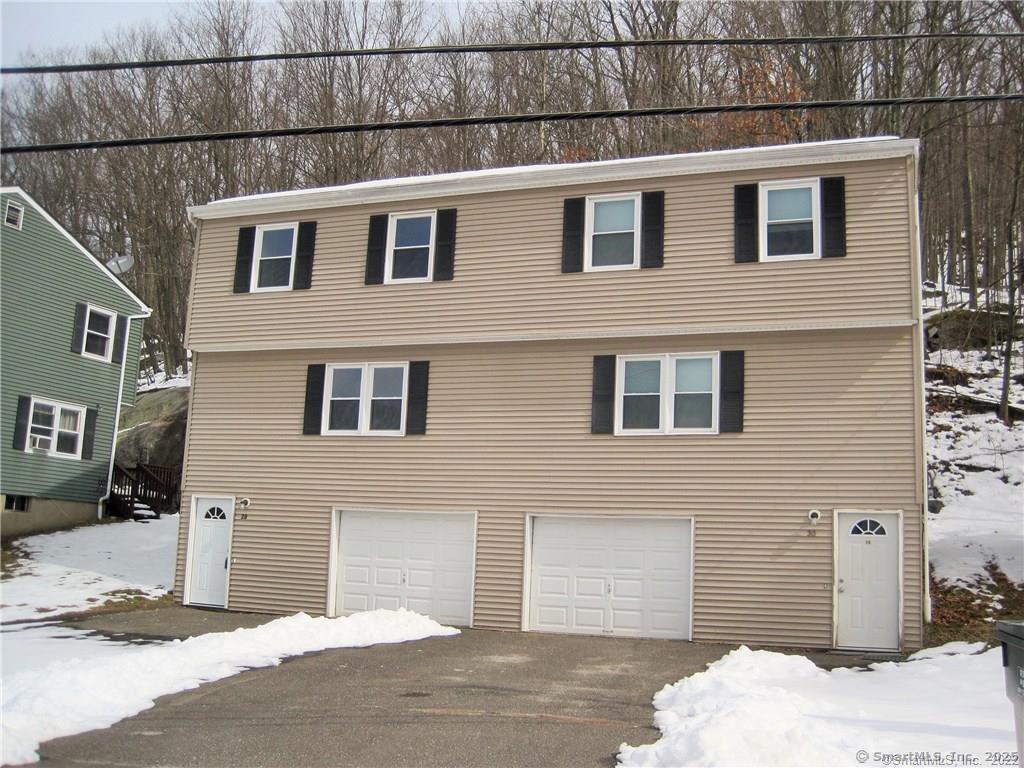 Juniper Road, Bethel, Connecticut - 3 Bedrooms  
2 Bathrooms  
6 Rooms - 