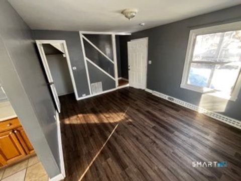 Tiny photo for 6 Hilltop Road, New Haven, CT 06515 (MLS # 24154704)