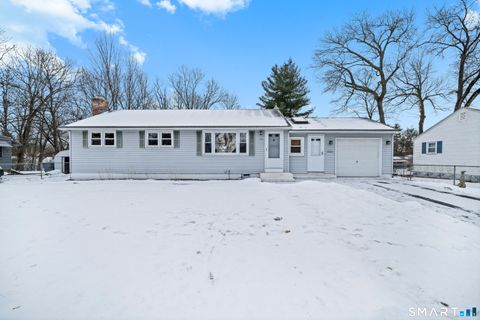 12 Dune Road Enfield CT 06082