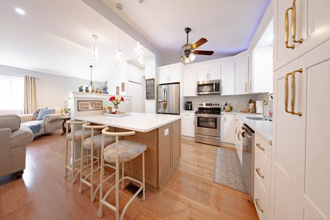 23 Pondview Terrace East Haven CT 06512