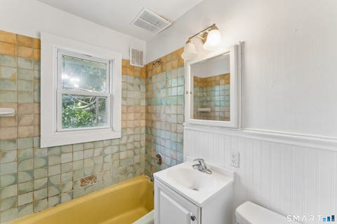 Tiny photo for 33 Assisi Way, Norwalk, CT 06854 (MLS # 24195349)