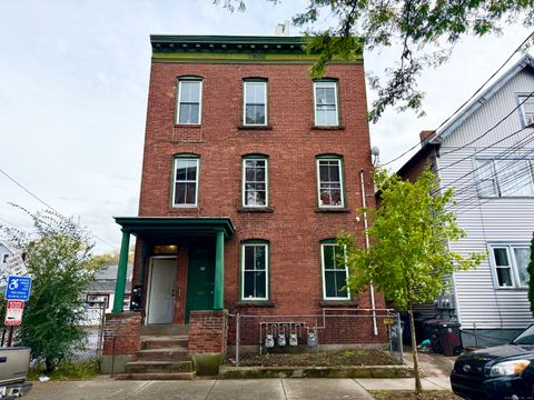 Photo of 29 White Street, New Haven, CT 06519 (MLS # 24127981)