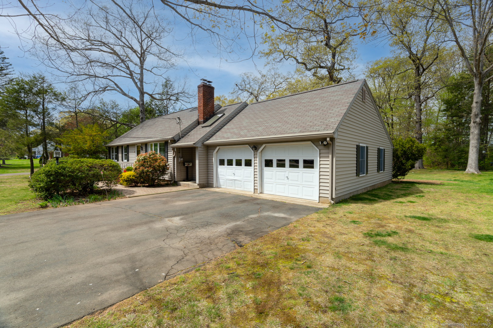 251 Spring Street, Manchester, Connecticut image 2