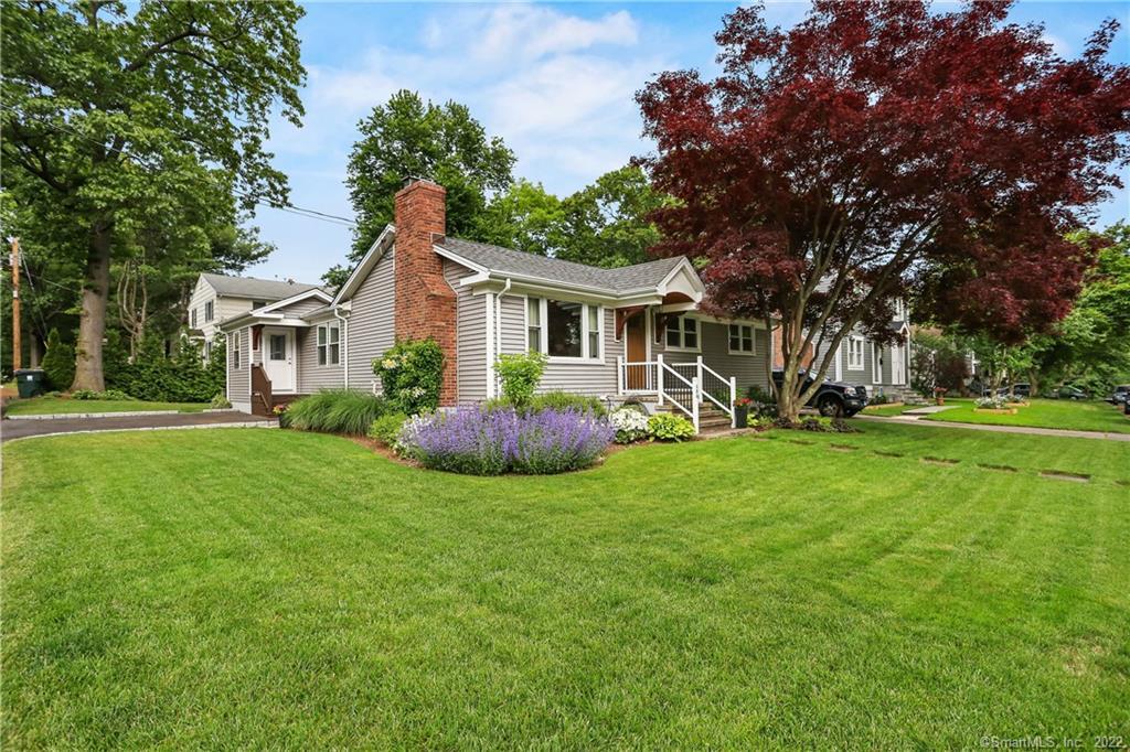 Photo 1 of 150 Sunset Avenue, Fairfield, Connecticut, $555,000, Web #: 170301868