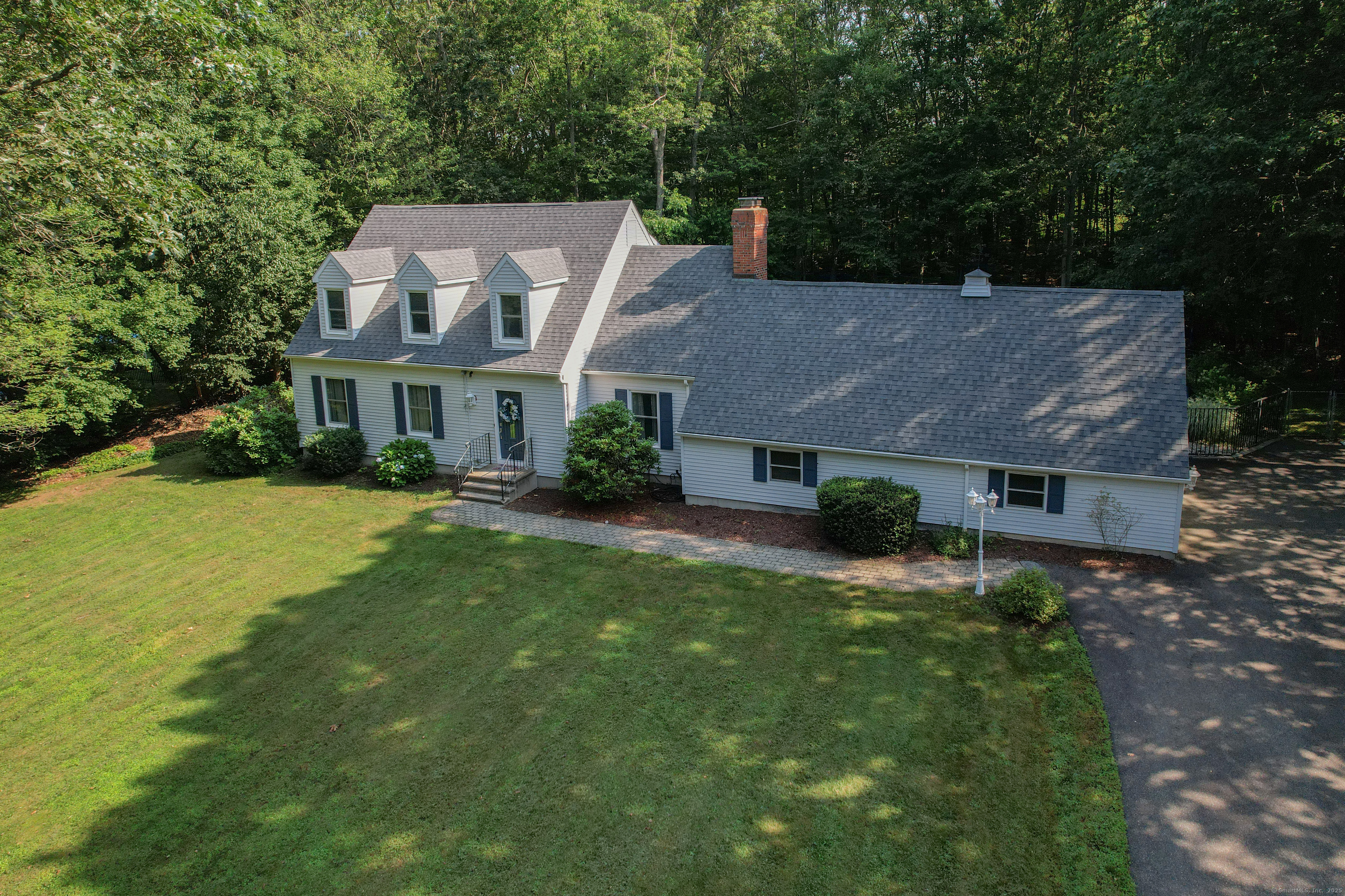 10 Heritage Drive