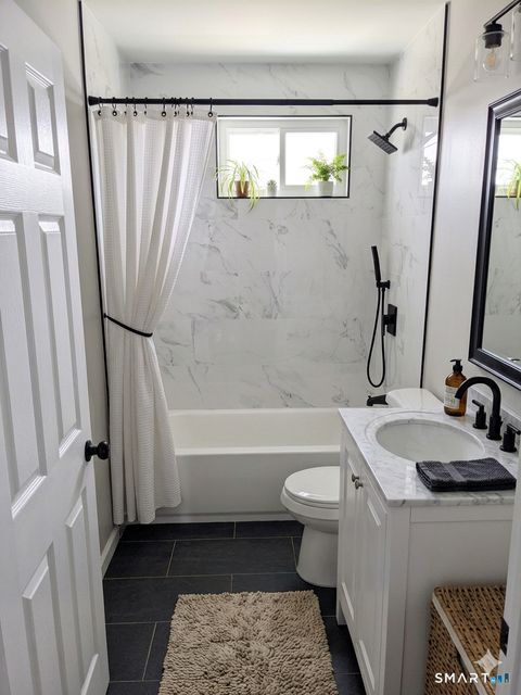 Tiny photo for 36 2nd Avenue #1B, Waterbury, CT 06710 (MLS # 24159882)