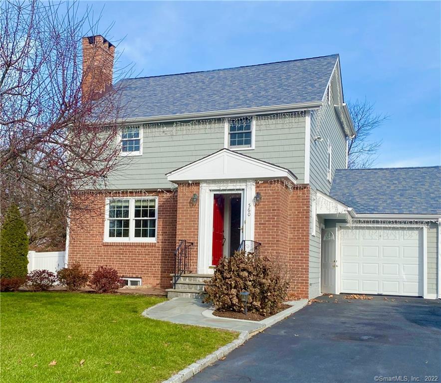 Photo 1 of 560 Old Town Road, Trumbull, Connecticut, $3,100, Web #: 170453735