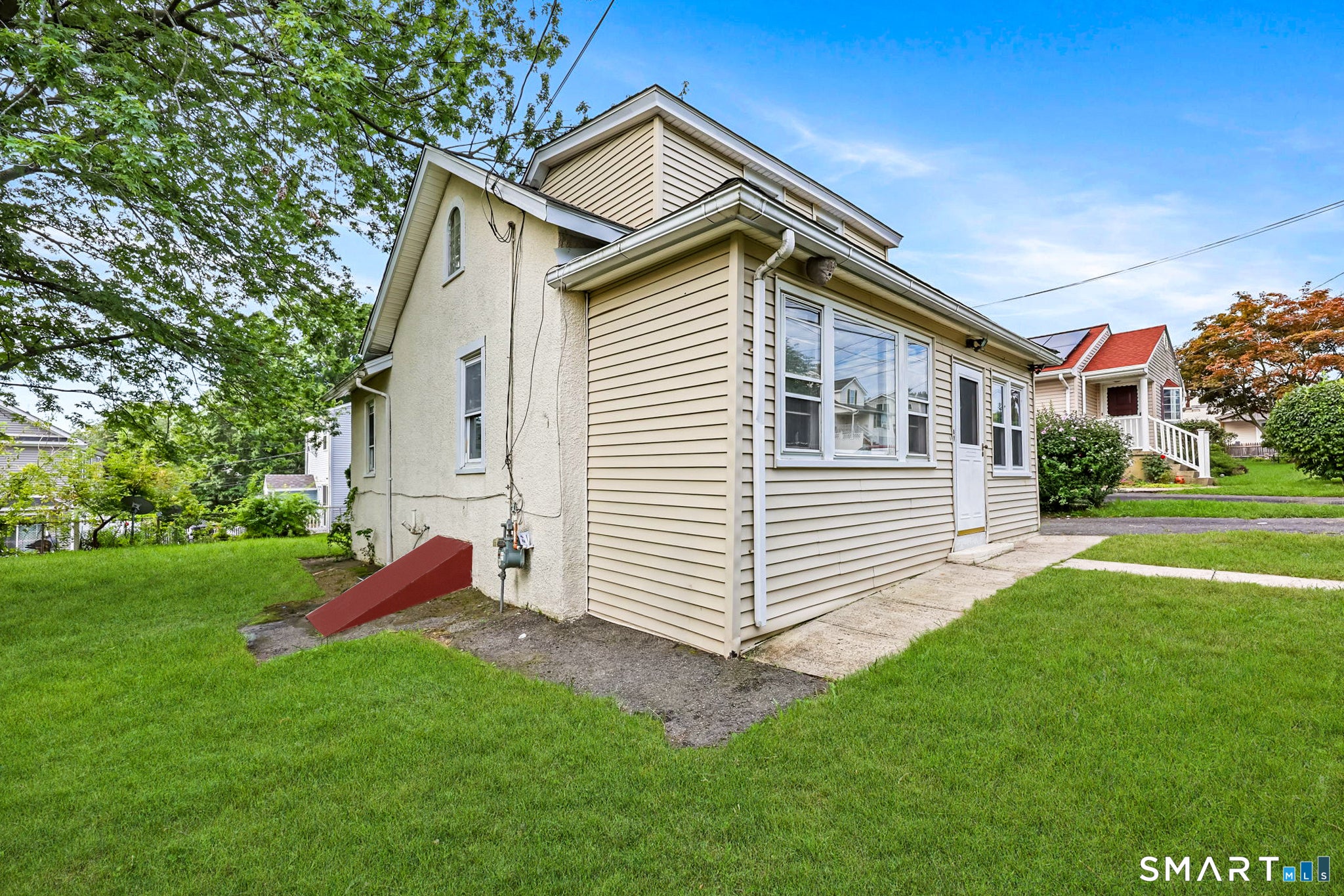 73 Carlson Avenue
