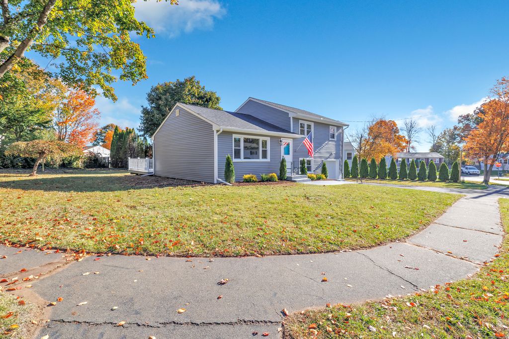 Photo of 15 Smith Drive, Hamden, CT 06517 (MLS # 24147333)