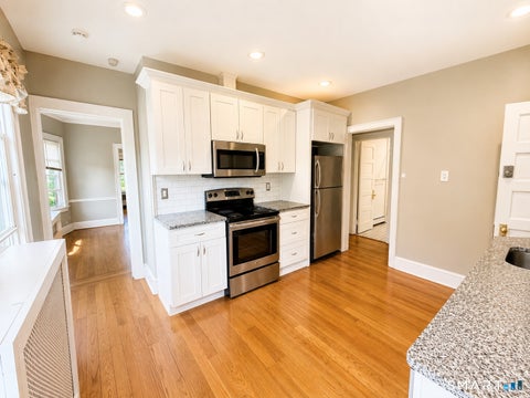 Photo for 124 Dover Road 2nd Floor