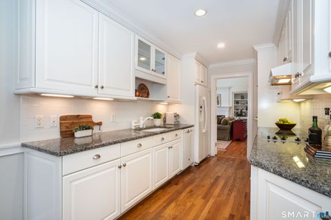 Tiny photo for 3 Shirecrest #3, Avon, CT 06001 (MLS # 24165675)