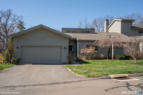 Tiny photo for 3 Shirecrest #3, Avon, CT 06001 (MLS # 24165675)